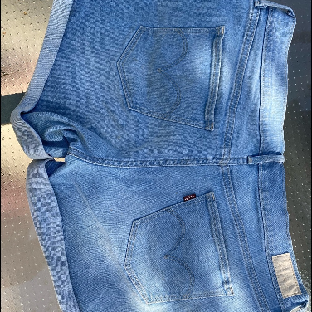 Vintage Levi’s Jean Shorts